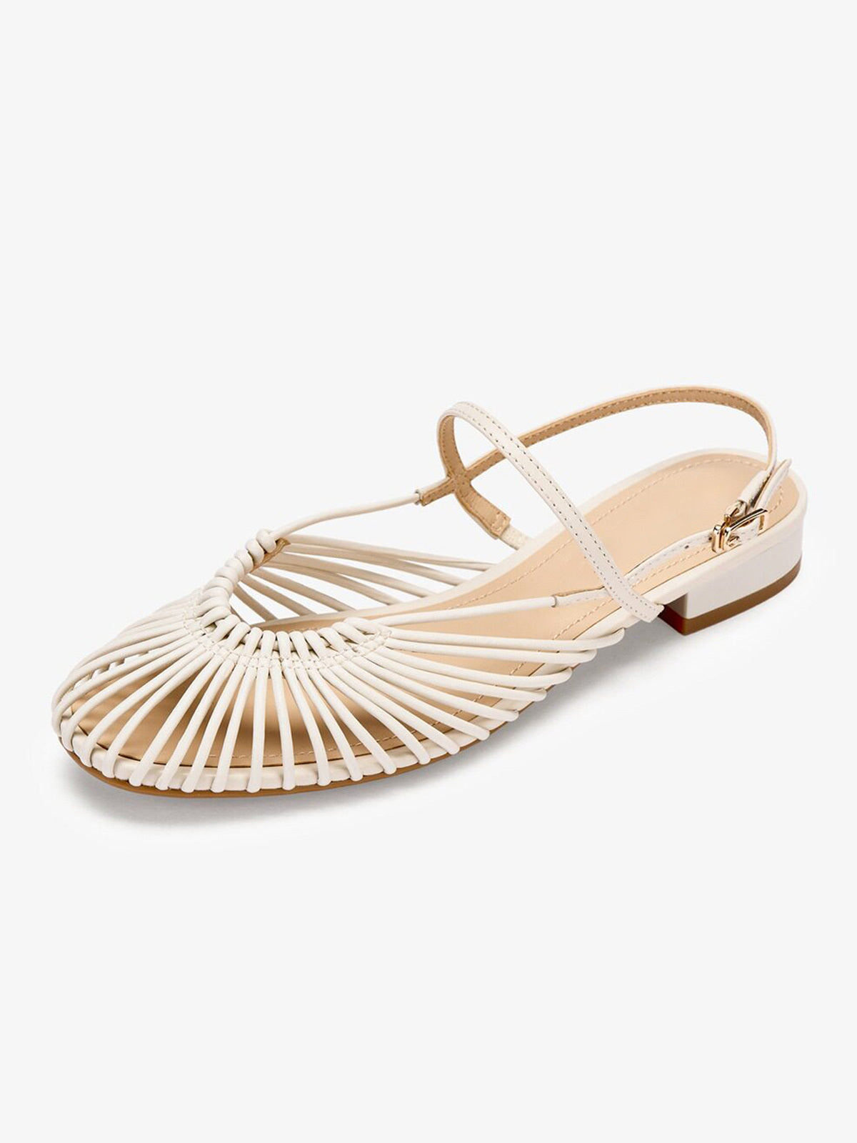 Sandalias Planas de Charol con Puntera Trenzada
