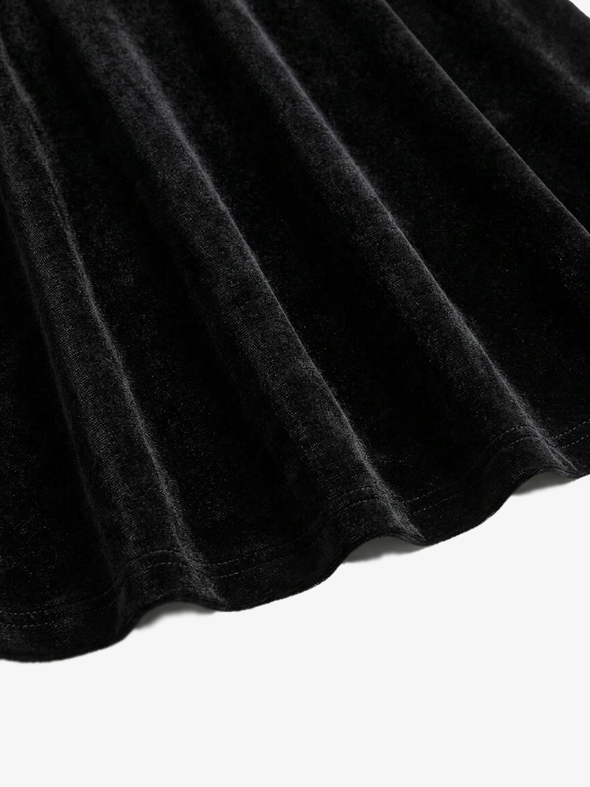 Vestido Mini de Terciopelo Manga Larga