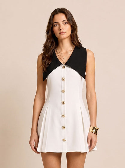 Vestido Mini con Cuello Estructurado