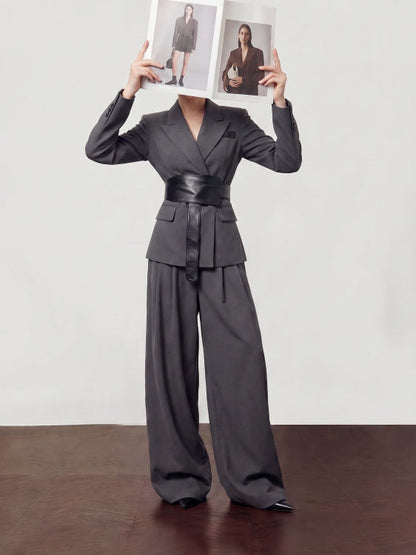Conjunto Blazer Entallado con Cinturón y Pantalón Wide-Leg