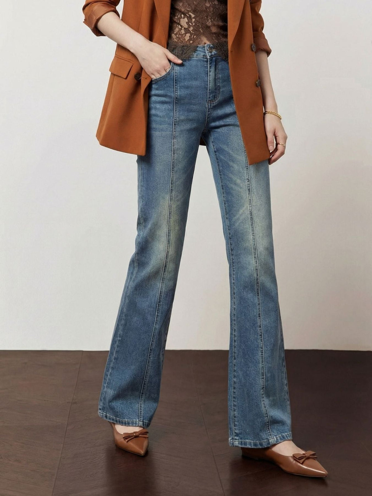 Jeans Acampanados Tiro Alto Lavado Vintage