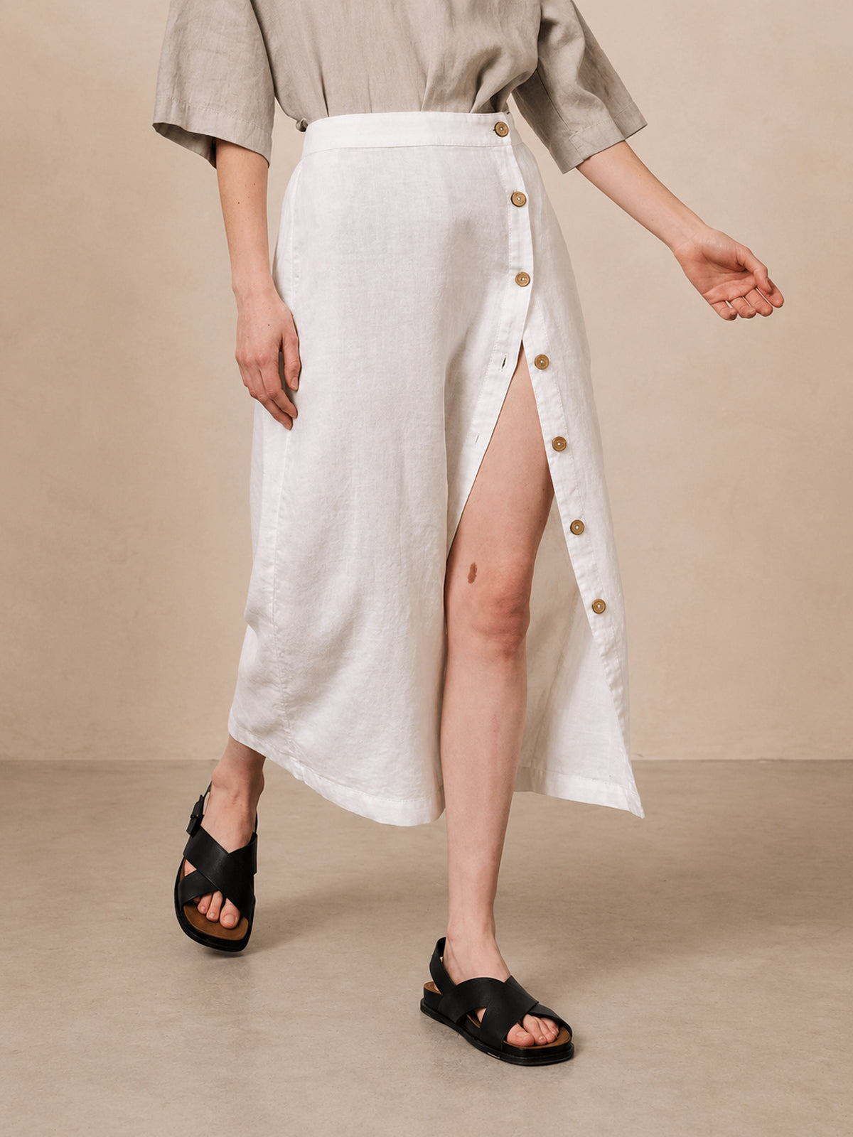 Falda Midi Lino Botones Laterales