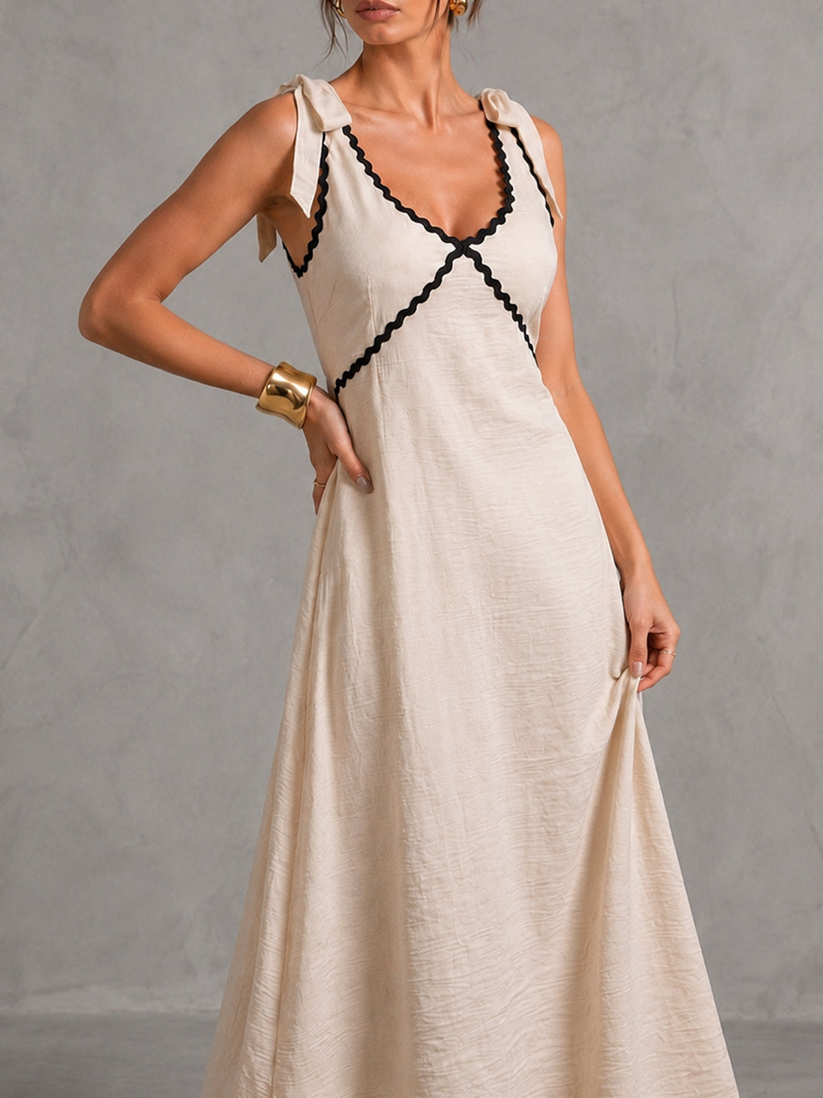 Vestido Midi con Tirantes y Ribete