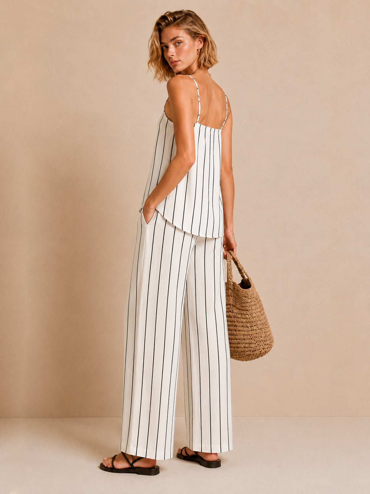 Conjunto Cruzado a Rayas con Tirantes
