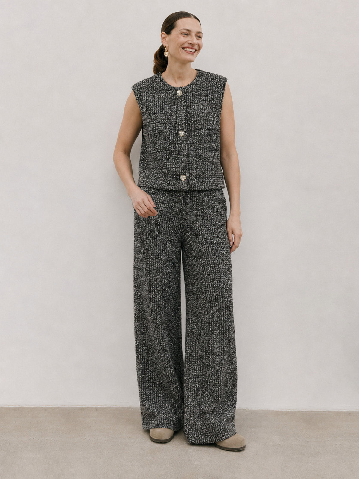 Conjunto Chaleco de Punto Texturizado y Pantalón Wide-Leg