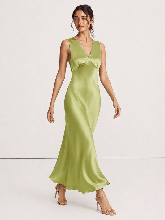 Vestido Maxi Satinado Cuello Festoneado