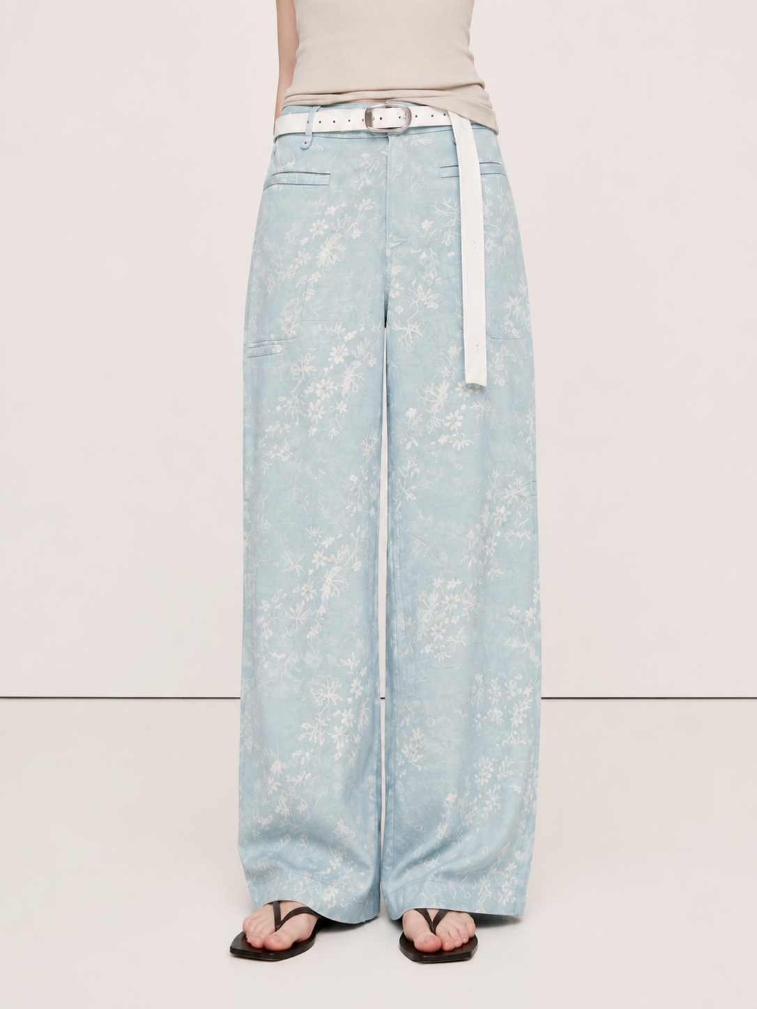 Pantalón Ancho Jacquard Floral con Cinturón
