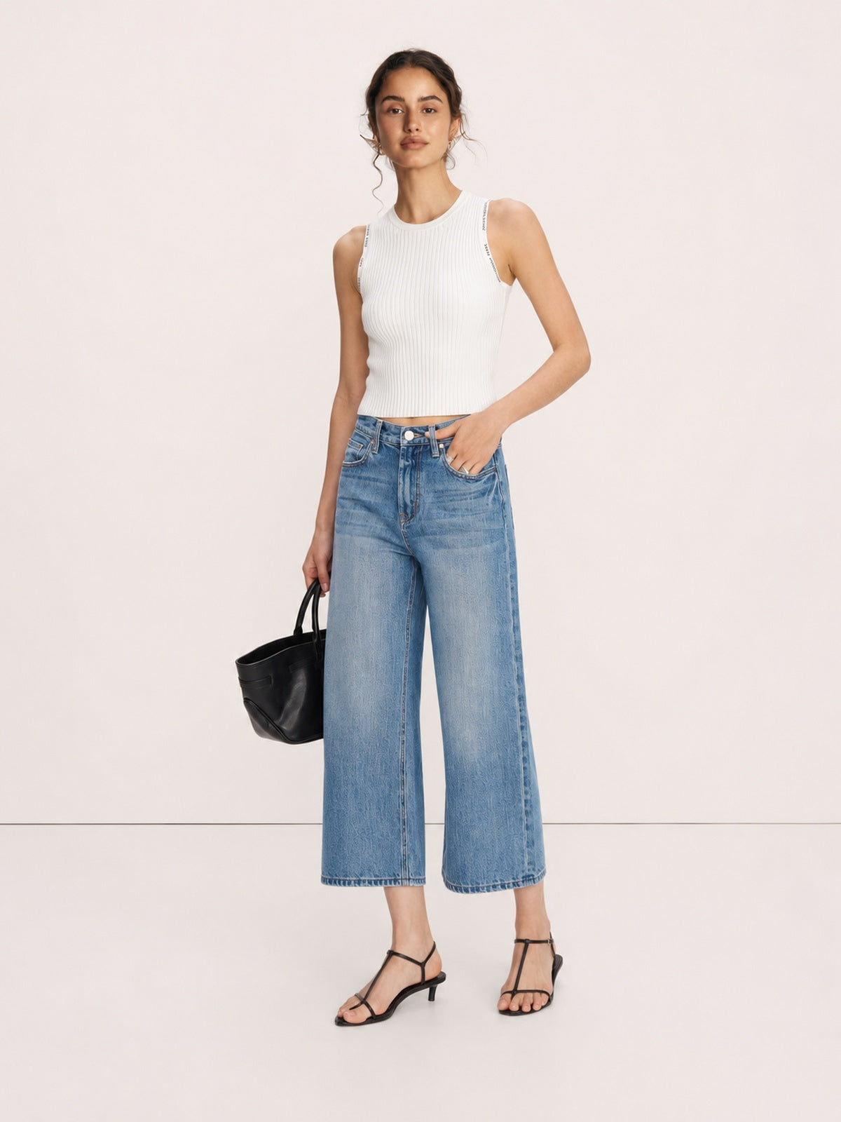 Jeans Rectos Cropped Tiro Alto